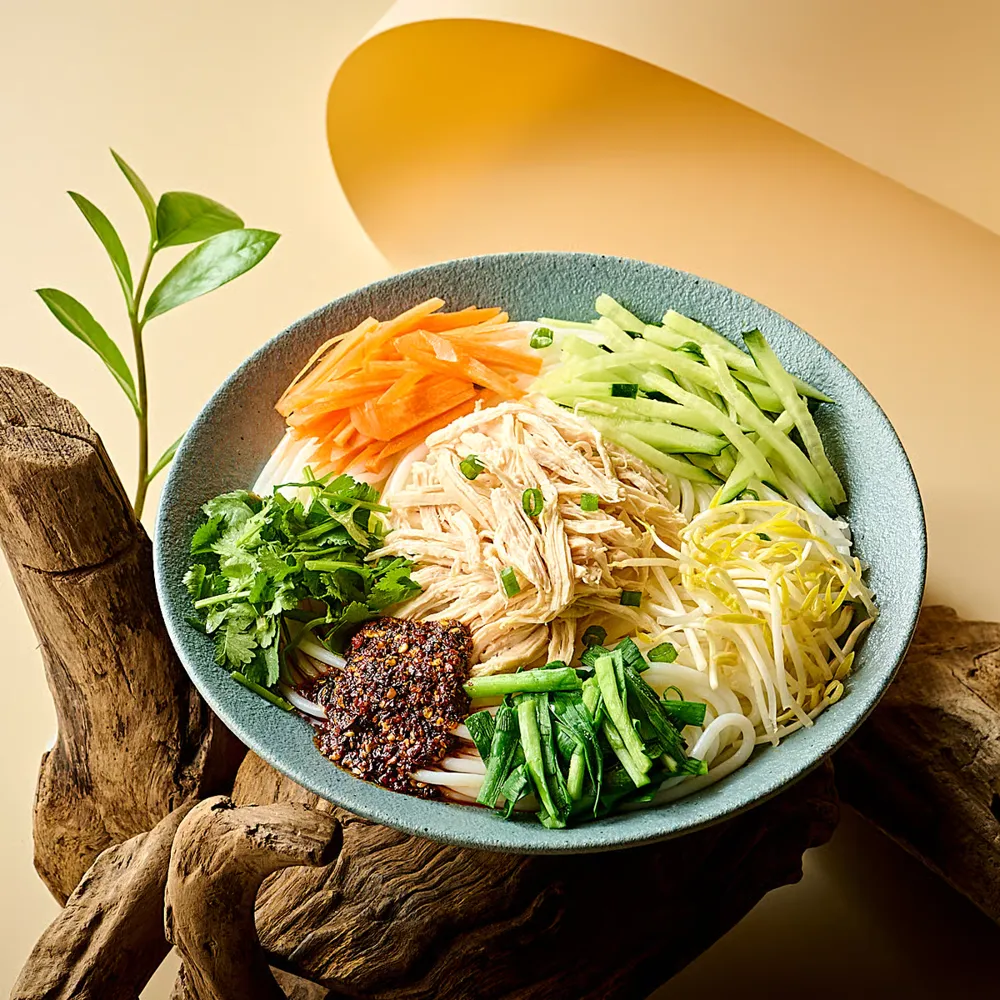 Chicken Breast Tossed Rice Noodles